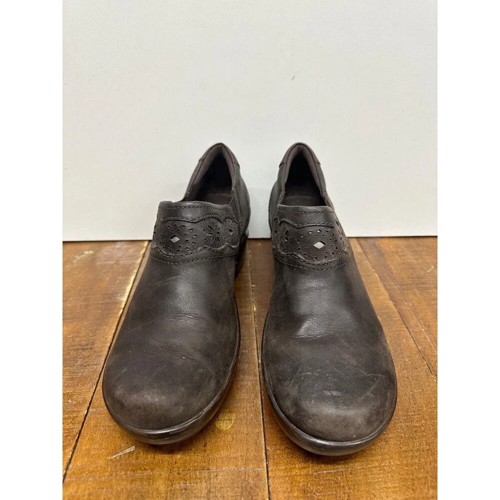 Clarks Black women size 9 M brown leather loafer comfort clogs 20701